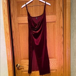 SHEIN Curve Burgundy Velvet Dress